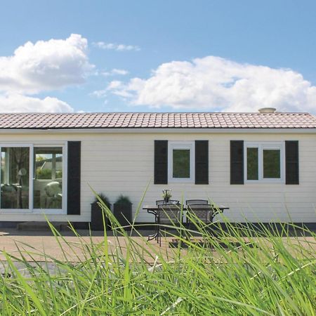 Beautiful Home In Sint-Annaland With Kitchen エクステリア 写真