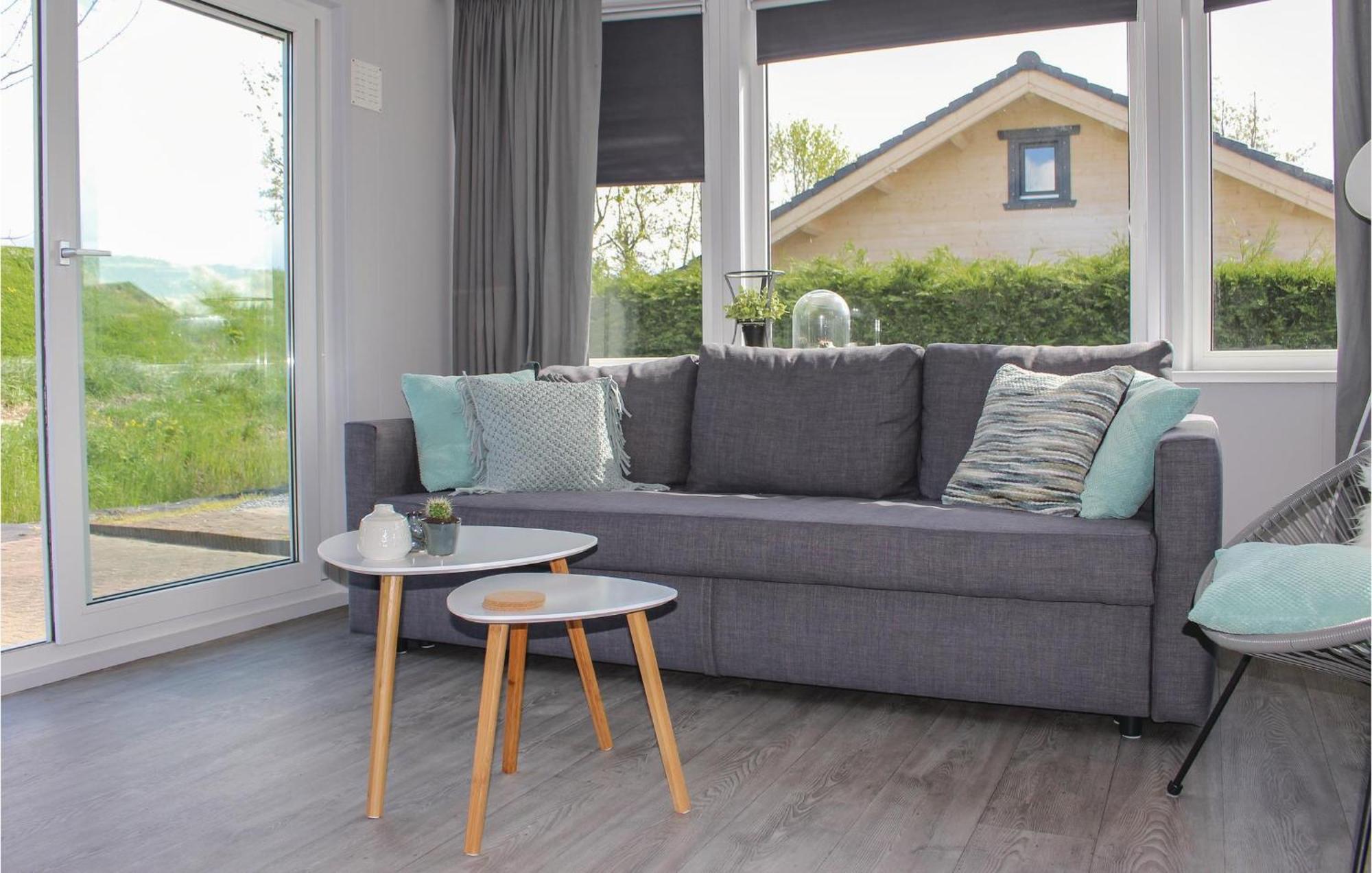 Beautiful Home In Sint-Annaland With Kitchen エクステリア 写真