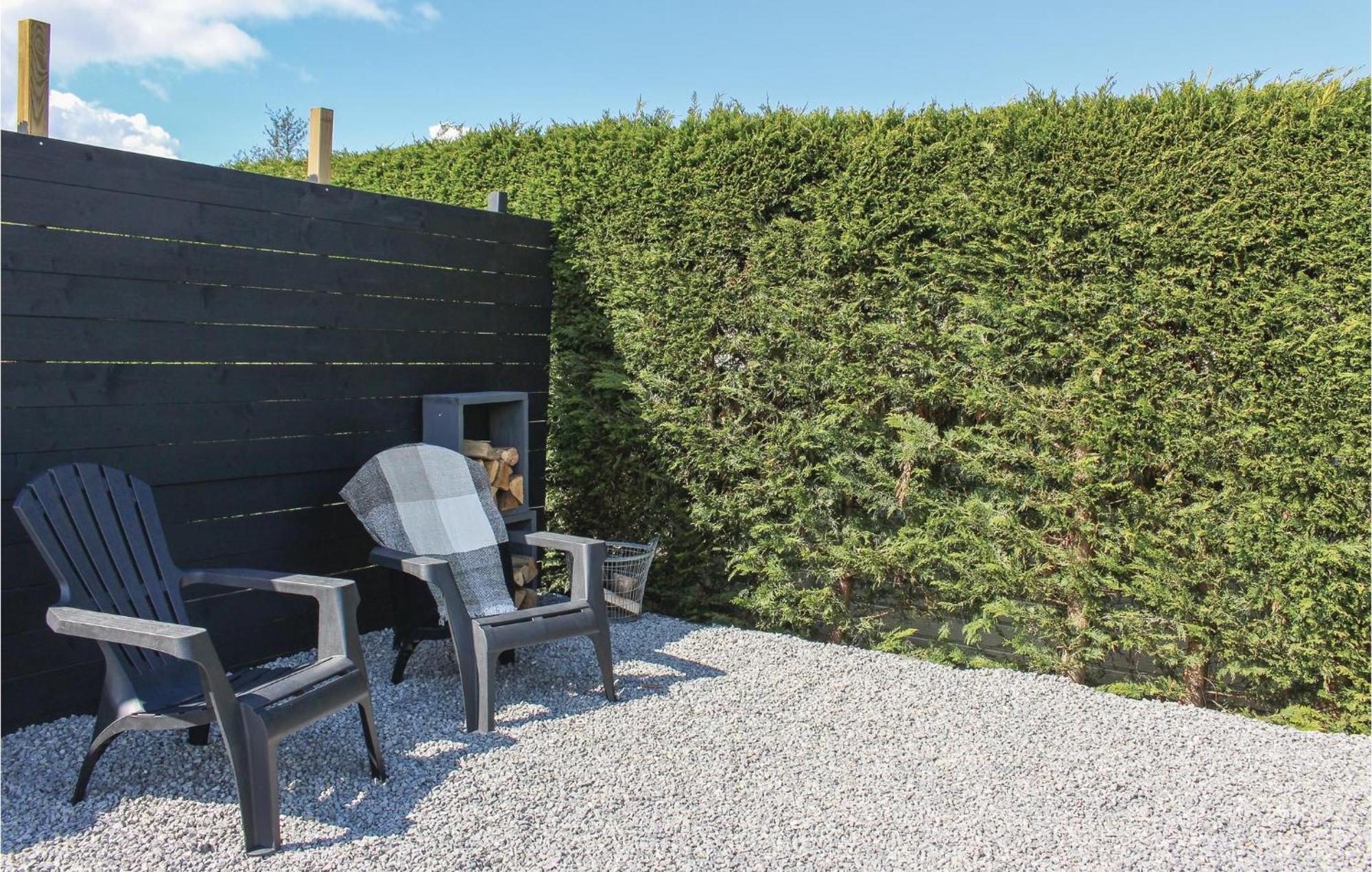 Beautiful Home In Sint-Annaland With Kitchen エクステリア 写真
